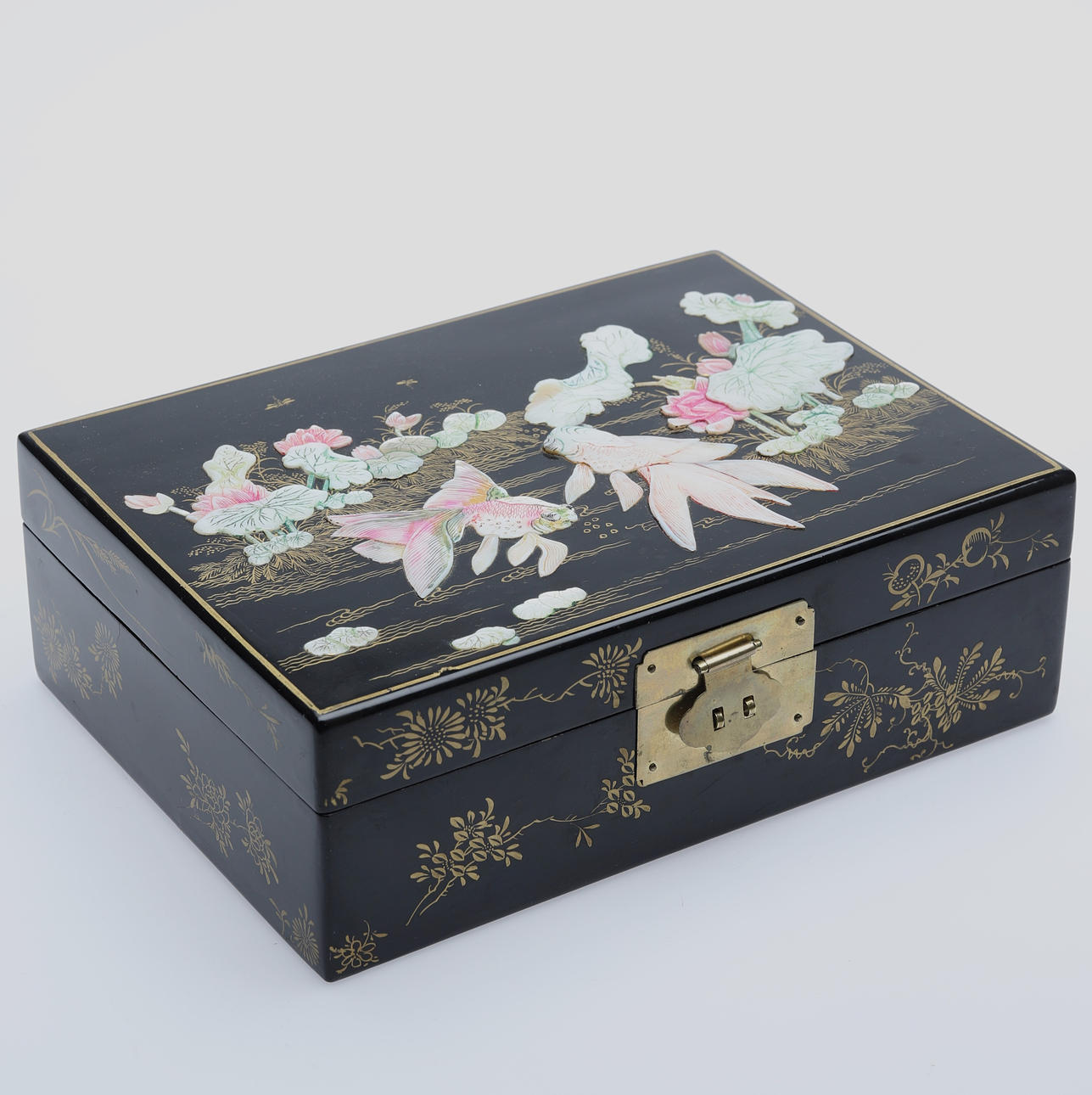 SMYKKESKRIN, lak, perlemor, Kina.