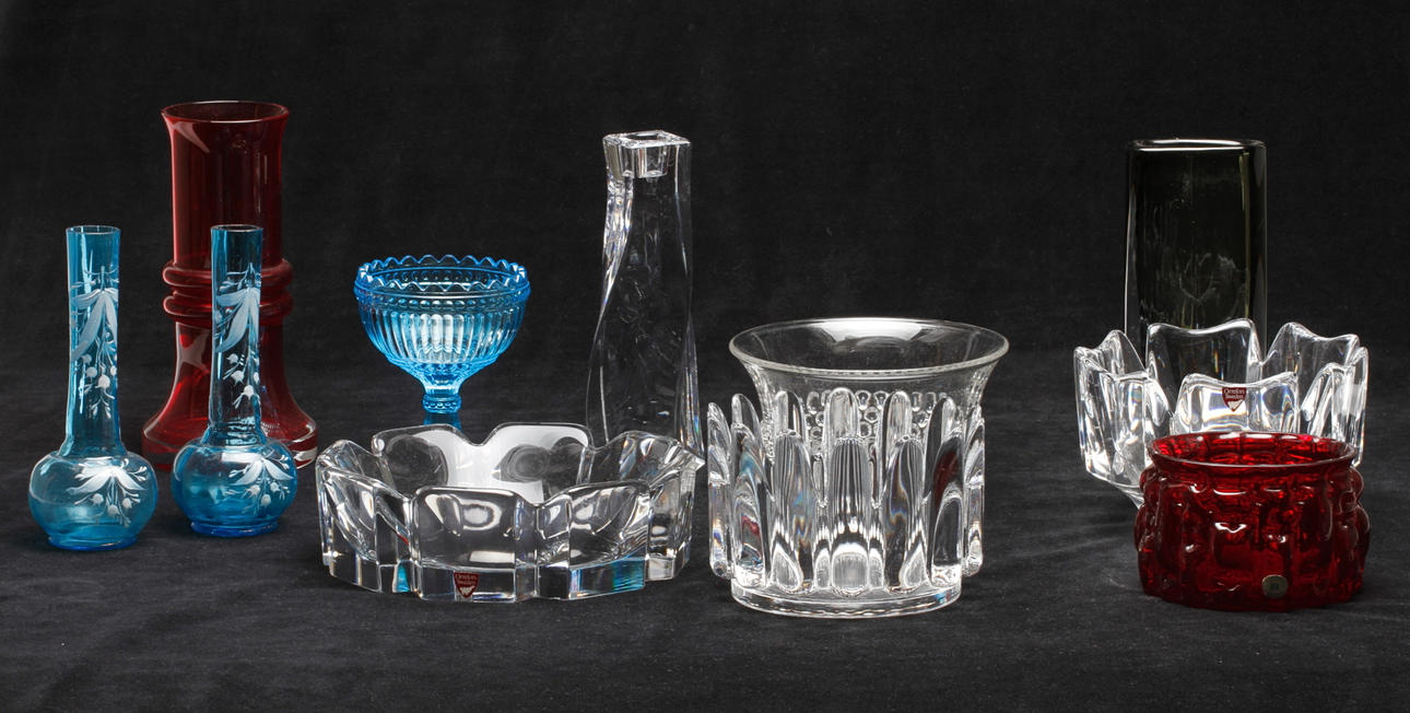 GLASFÖREMÅL, 11 delar, bland annat Orrefors.