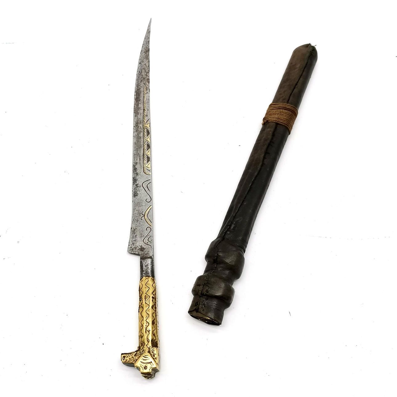 ANTIQUE ALGERIAN FLYSSA DAGGER.