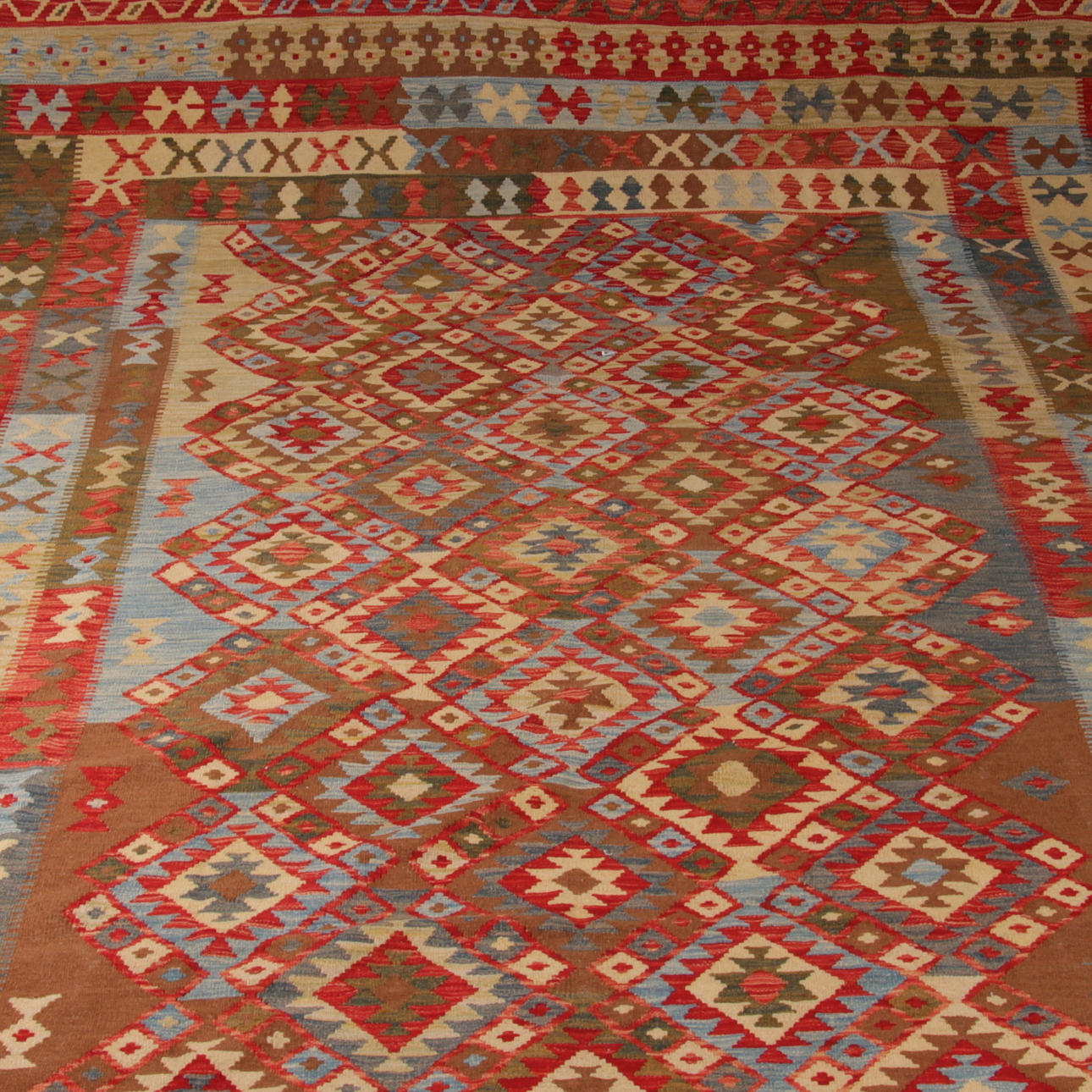 MATTA, Kelim, Iran, 395 x 252 cm.