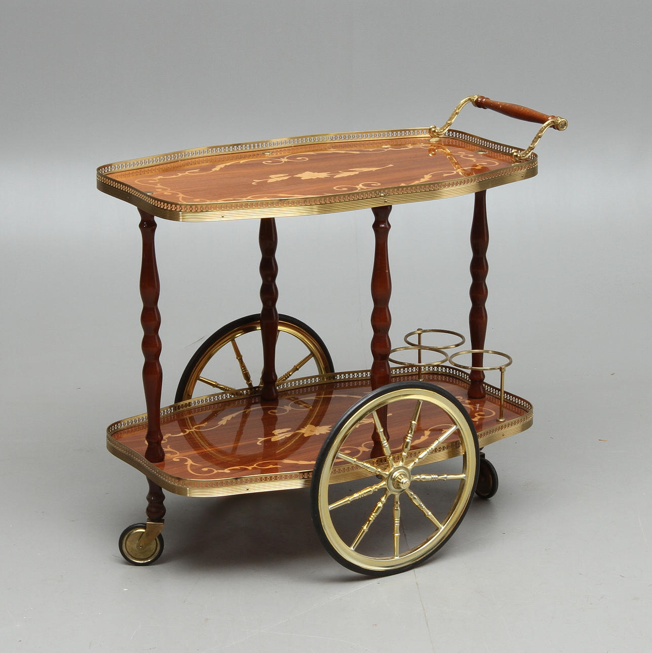 SERVERINGSVAGN, 1900-tal.