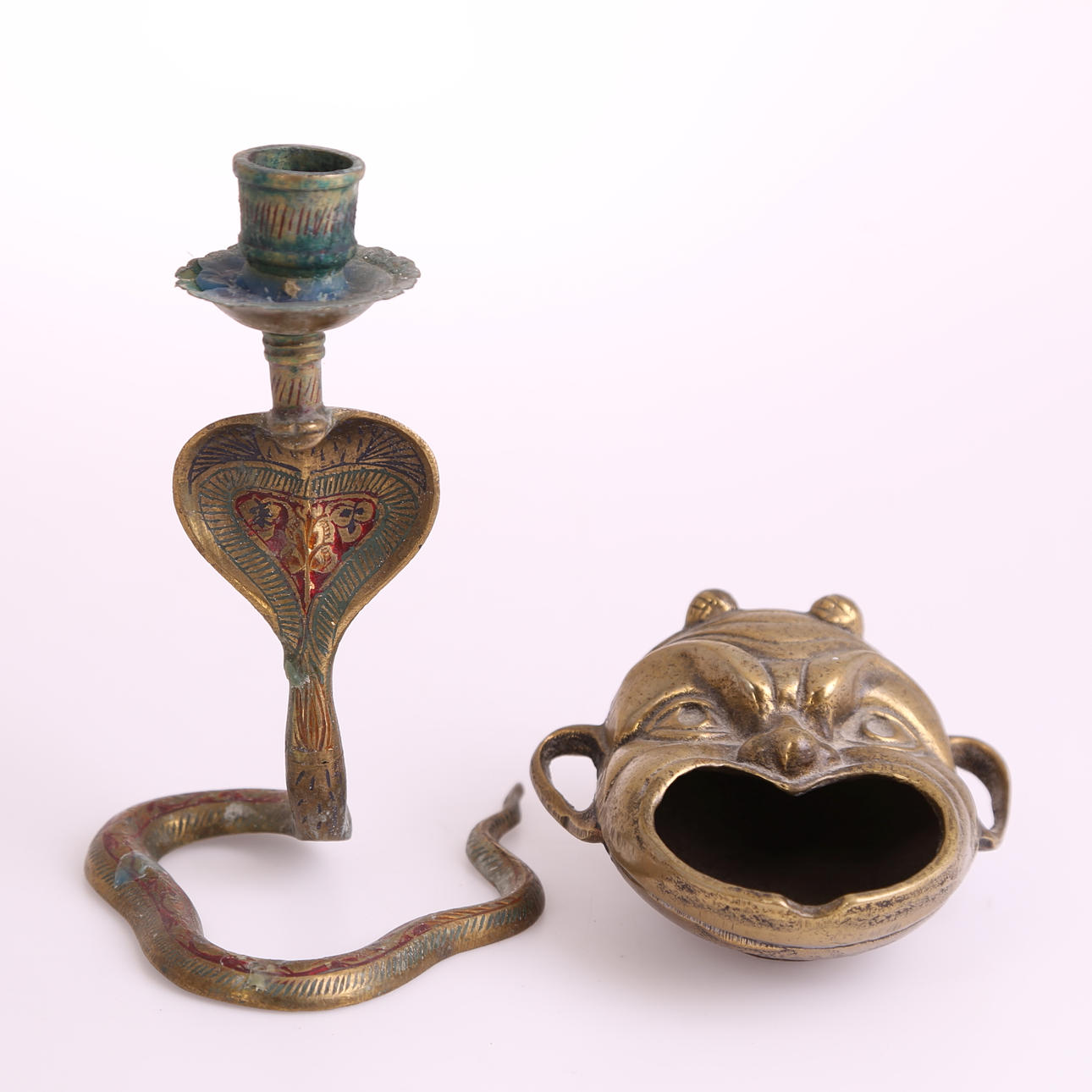 LJUSSTAKE, mässing + ASKKOPP, mässing : båda 1900-tal.