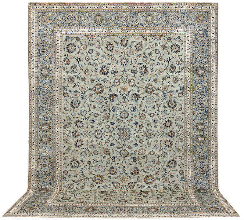 MATTA, persisk, grön Keshan, signerad, 397 x 285 cm.