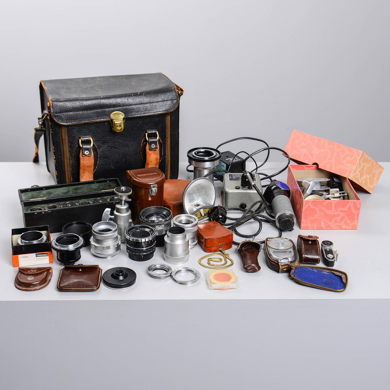 KAMERATARVIKKEET Zeiss, Hasselblad.