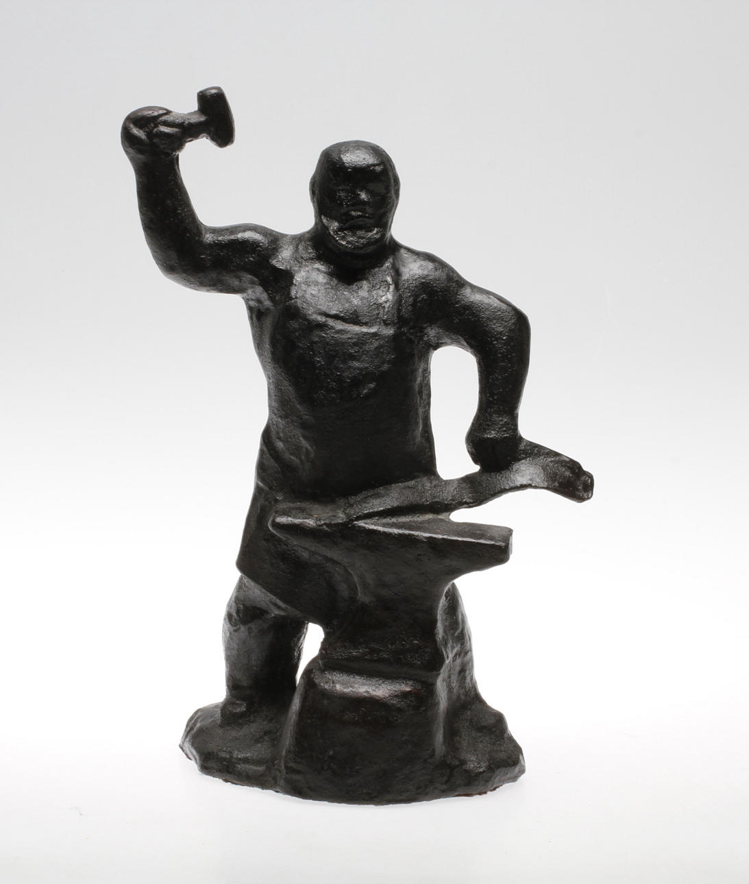 ALLAN EBELING. Skulptur, gjutjärn, signerad AE och daterad 1969.