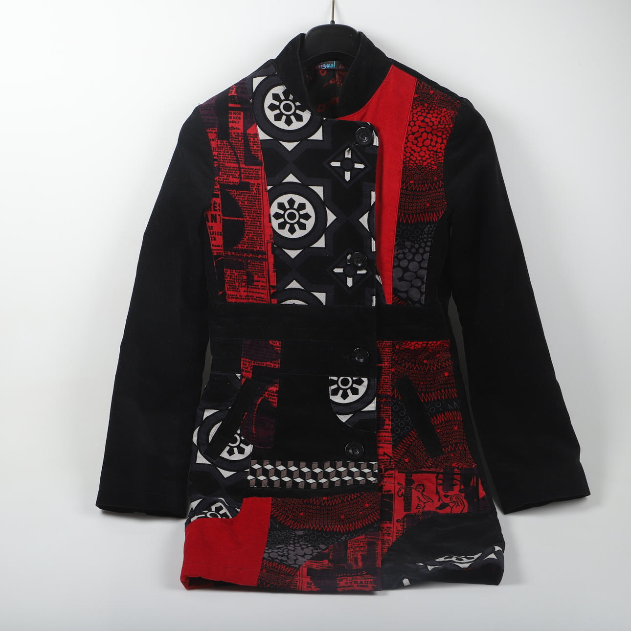 KAPPA, „Rainbow“, fløjl, Desigual, Spanien.