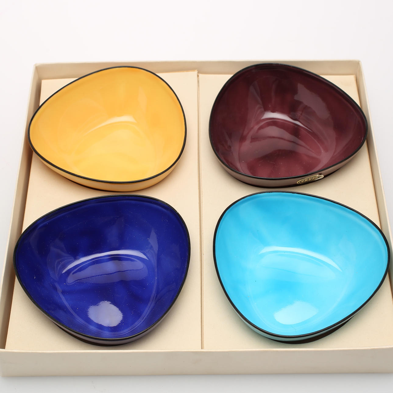 SKÅLAR, 4 st, emalj, Arne Erker, Kockum, 1900-talets andra hälft.