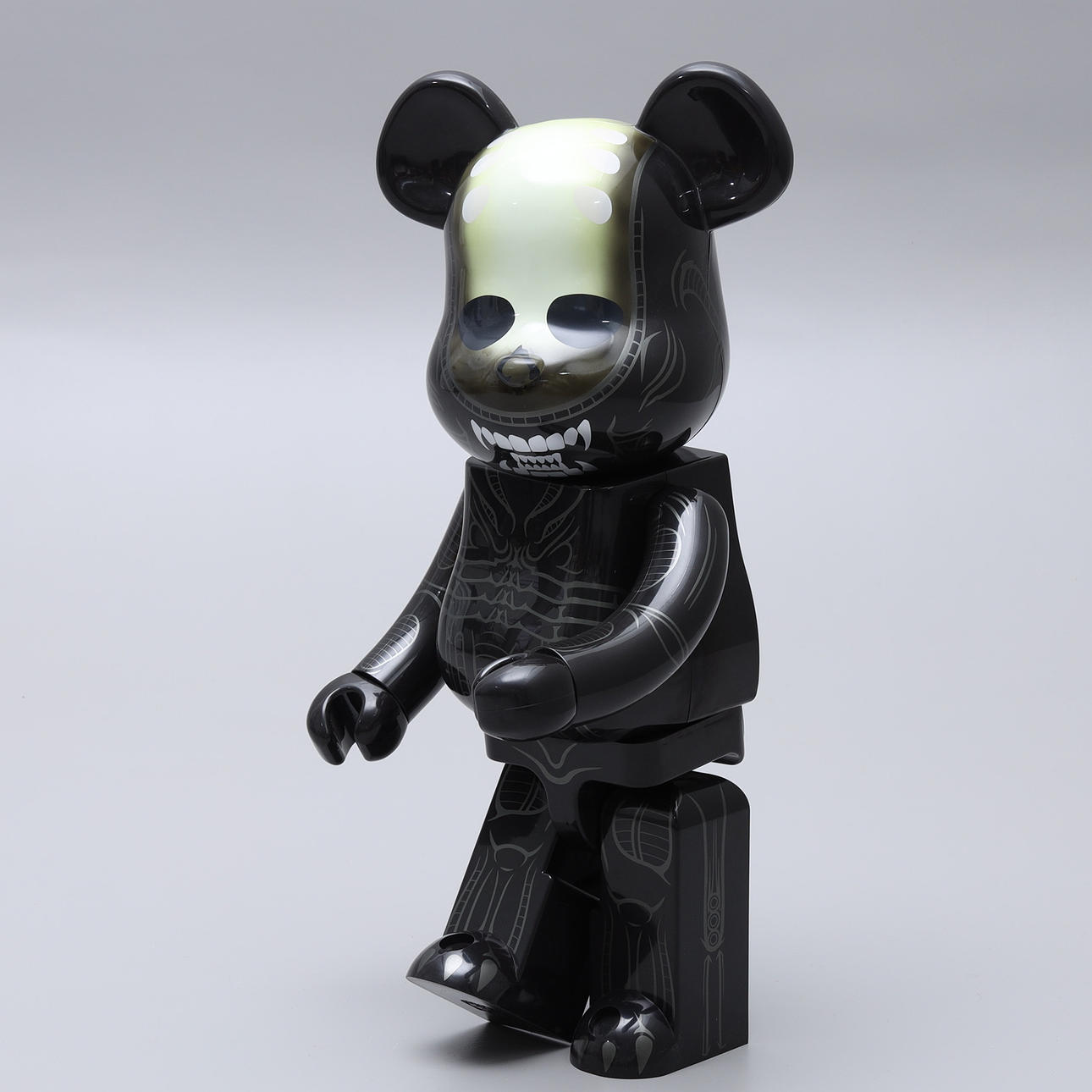 BEARBRICK ALIEN 1000%, Medicom-lelu, 2017.