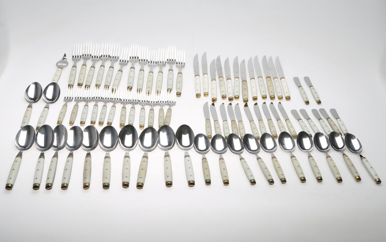 BESTICKSET, 76 delar, mässing, plast och rostfritt stål.