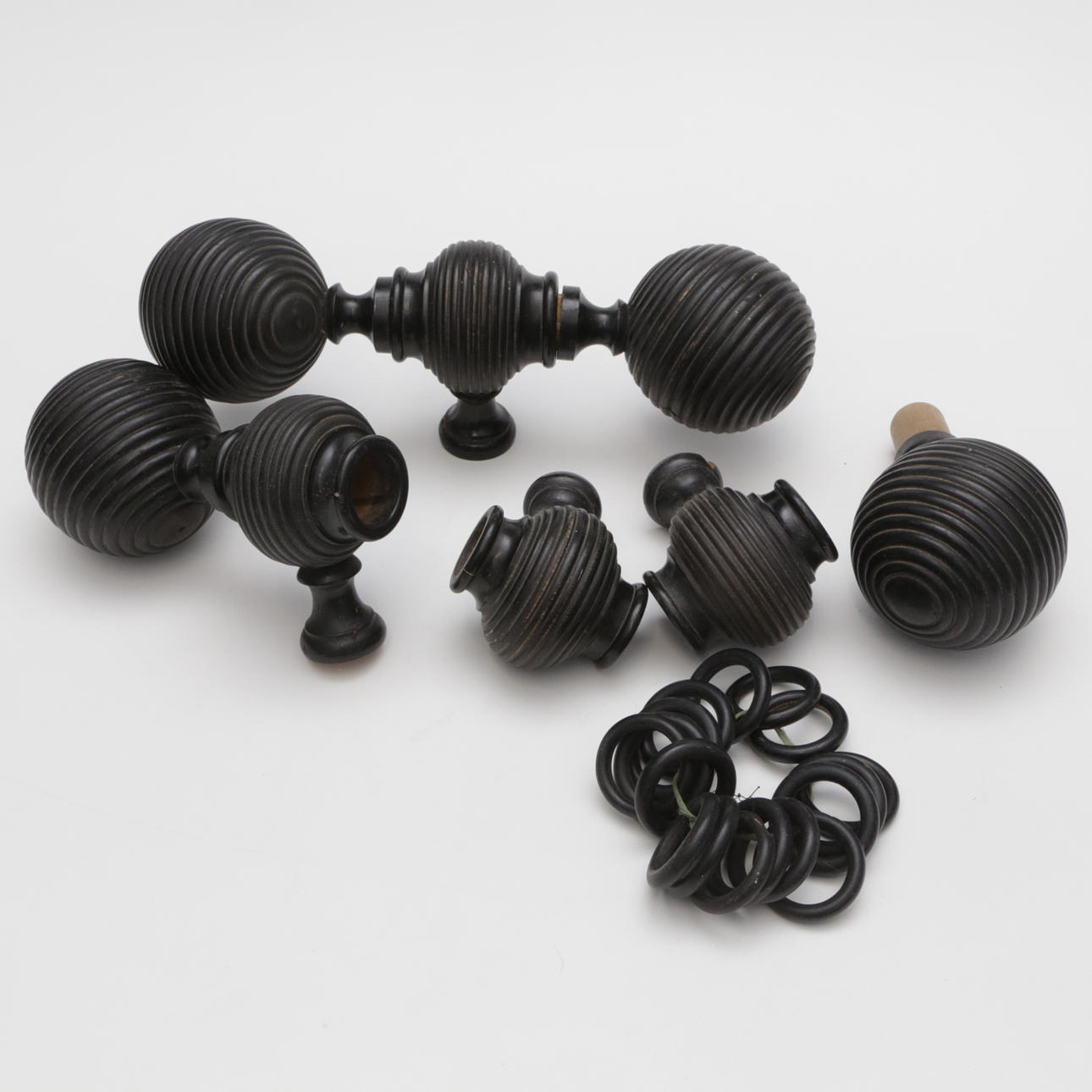 GARDINKNOPPAR, trä.