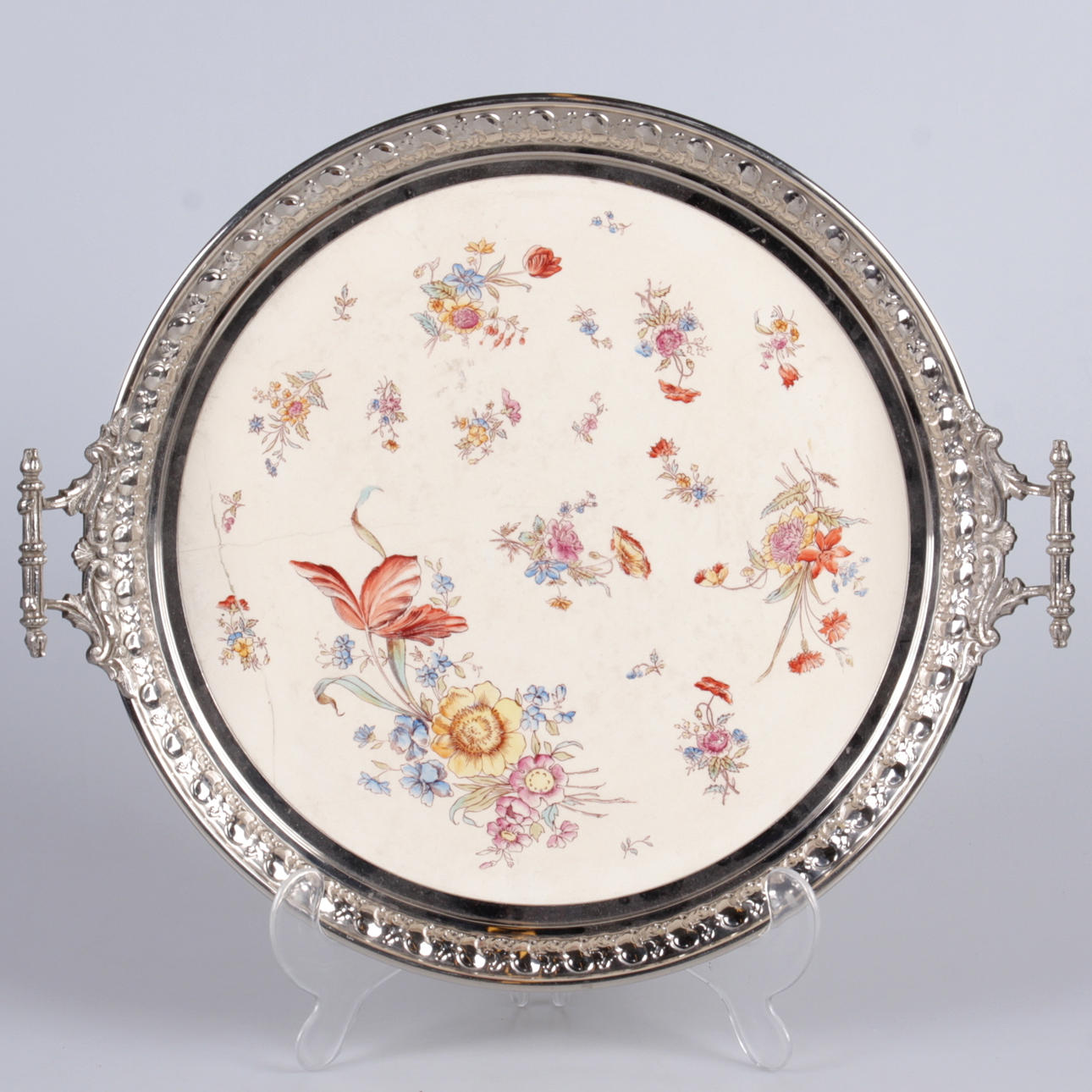 BRICKA, flintgods samt vitmetall, Rörstrand, sekelskiftet 1900.