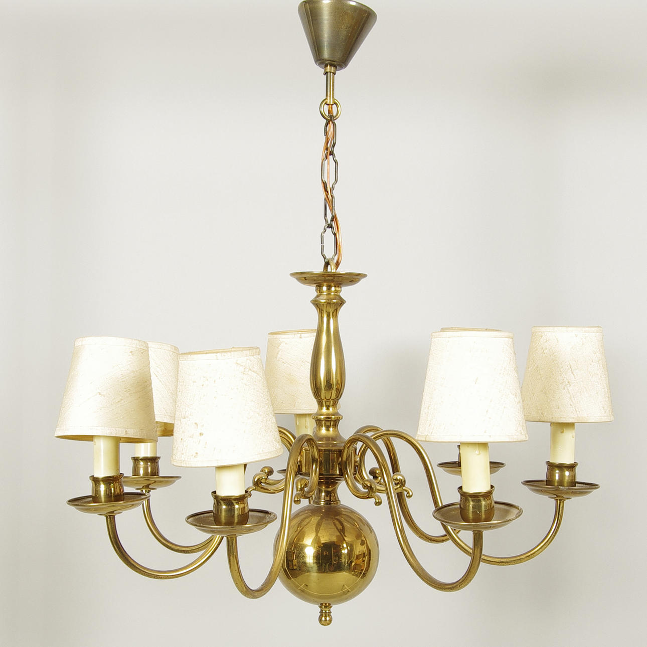 TAKARMATUR, 7-armad, mässing.