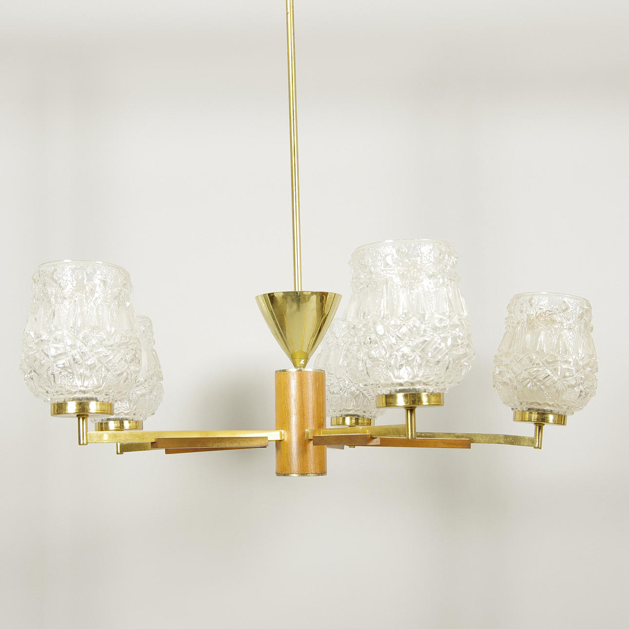 TAKARMATUR, 5-armad, mässing, glas och trä.