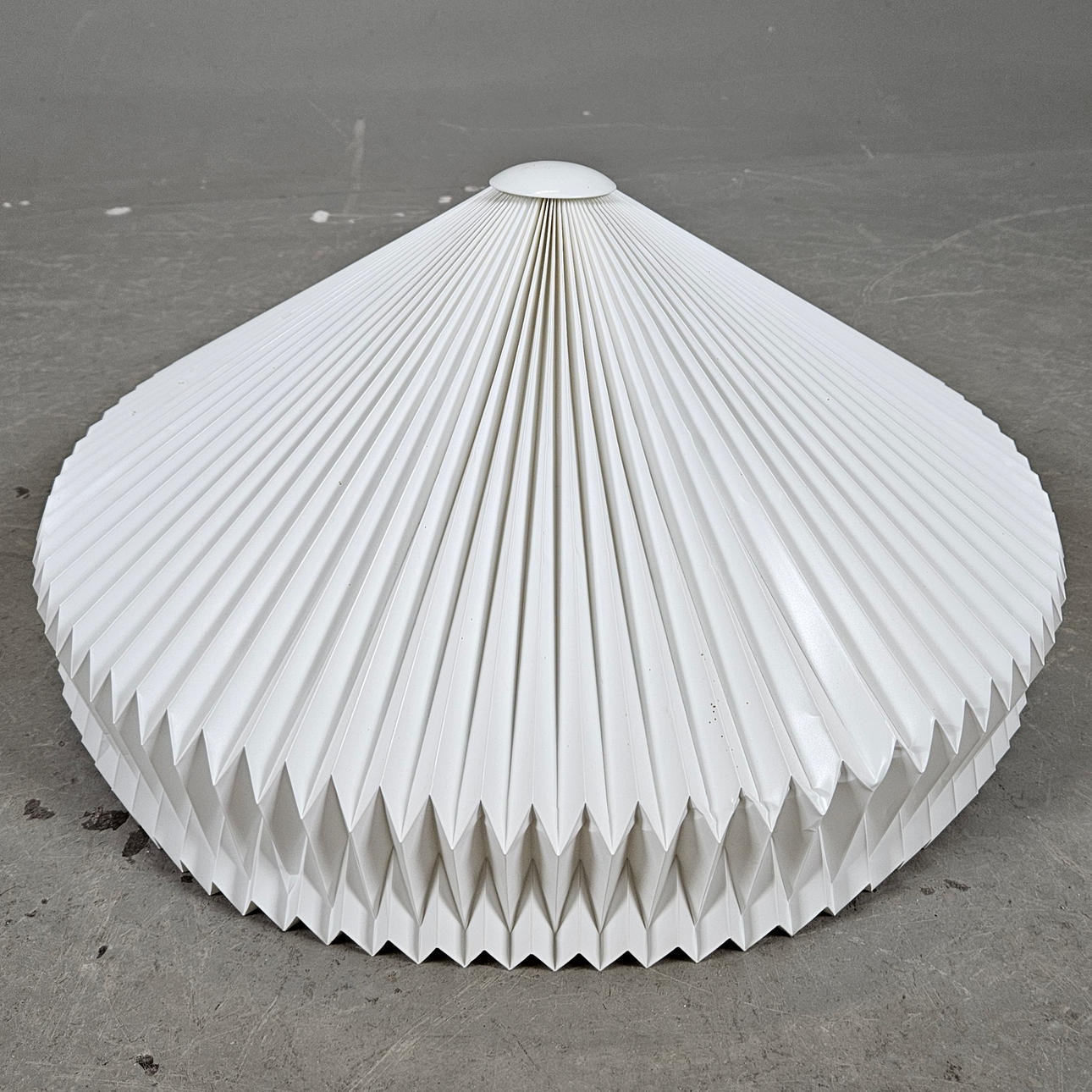 PLAFOND, modell 902, Le Klint, Danmark, höjd ca. 25 cm.