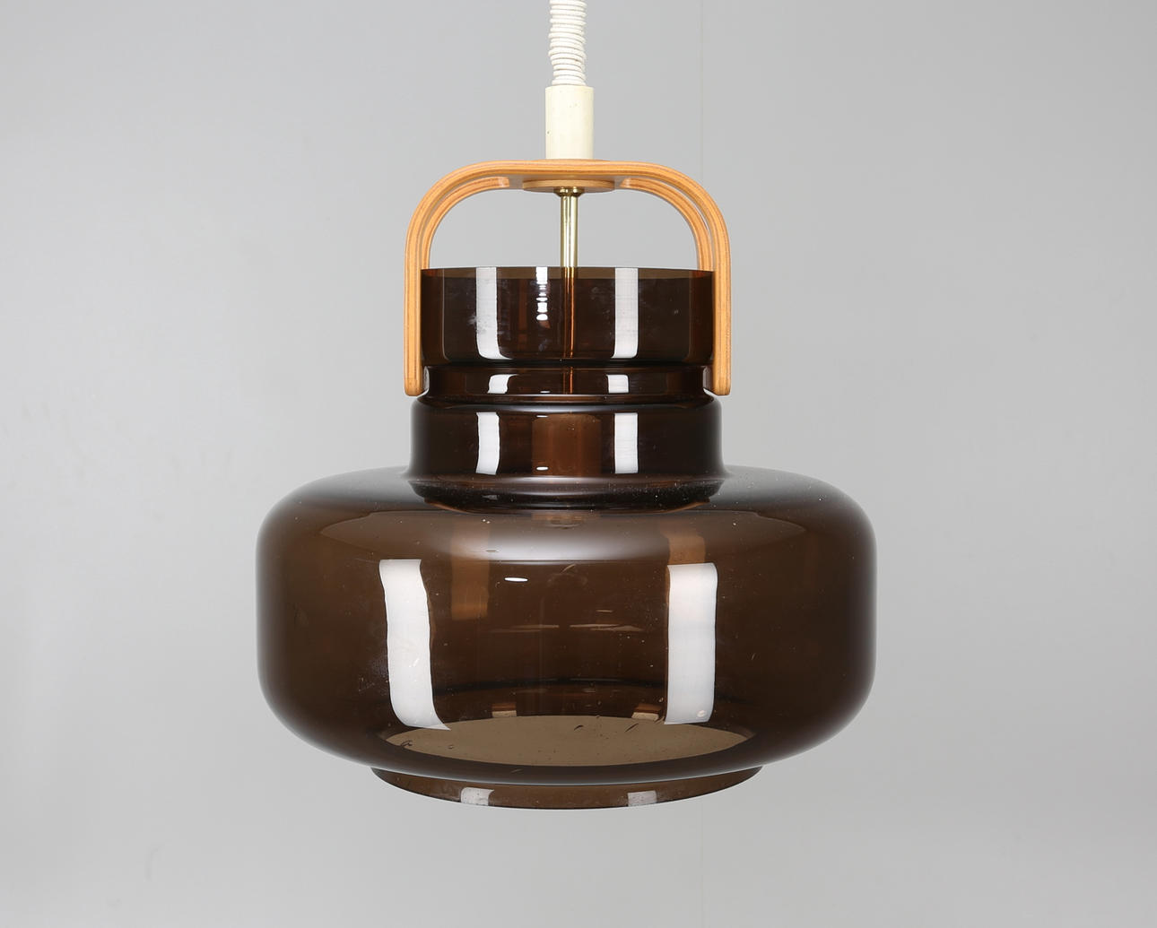 TAKLAMPA, Jan Johansson, Flygfors. glas och trä, 1970-tal.