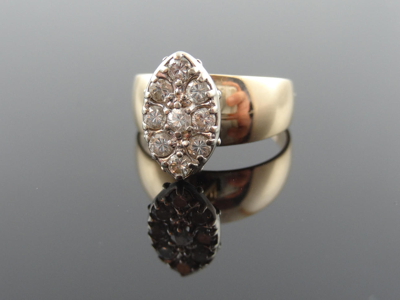 DESIGN nr. 9 diamantring 14k guld 0,50cts.