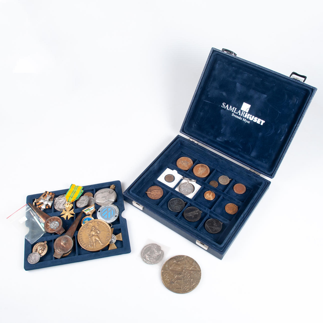 MEDALJER OCH UTMÄRKELSER, liten samling.