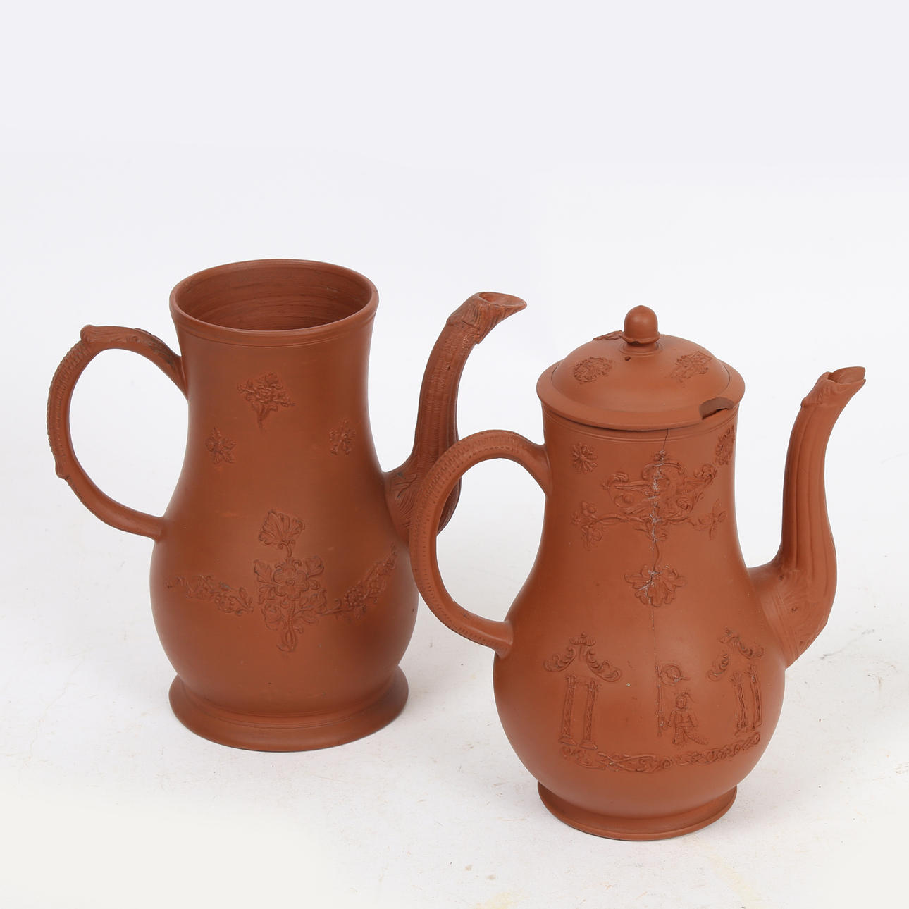 ZWEI CHINESISCHE YIXING-KAFFEEKANNEN.