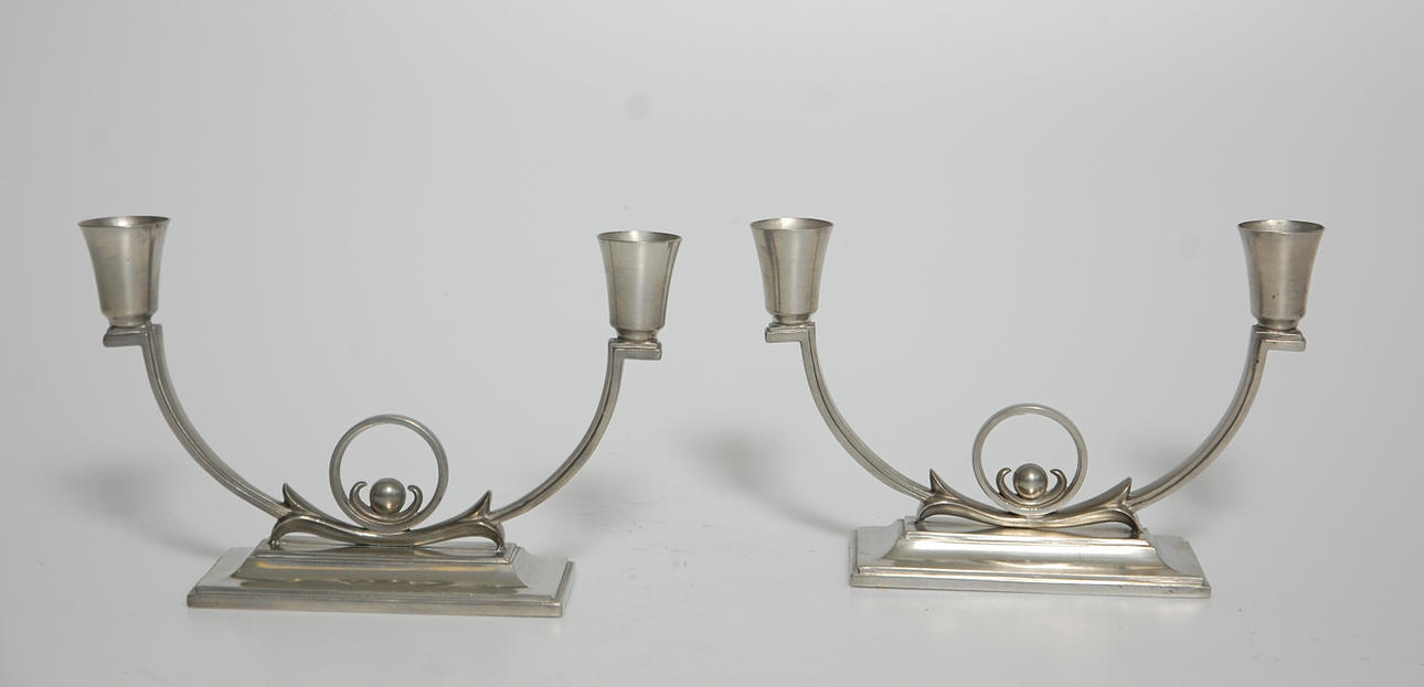 LJUSSTAKAR, 1 par, tenn, stämplade Edlunds Silverfabrik AB 1937.