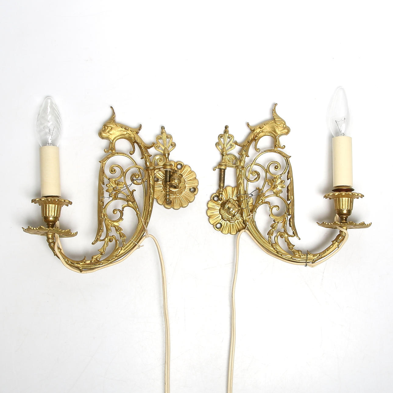 LJUSLAMPETTER, ett par, mässing, 1800-tal.