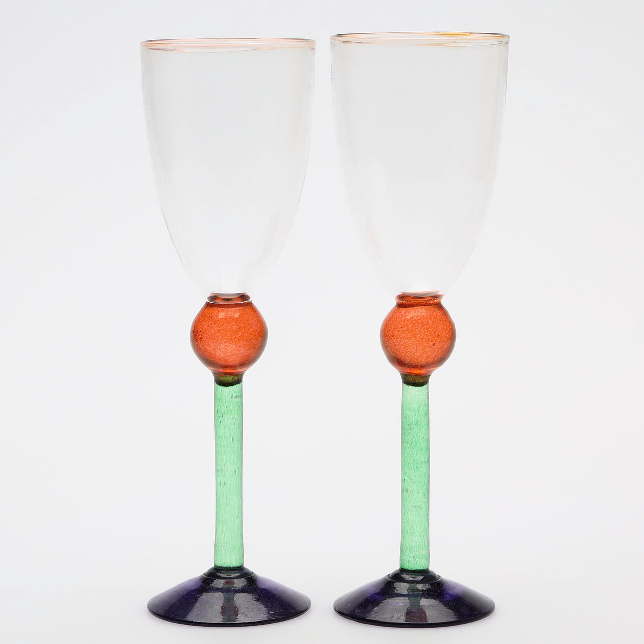 KATARINA LÖFSTRÖM. Vinglas, 2 st, signerade.