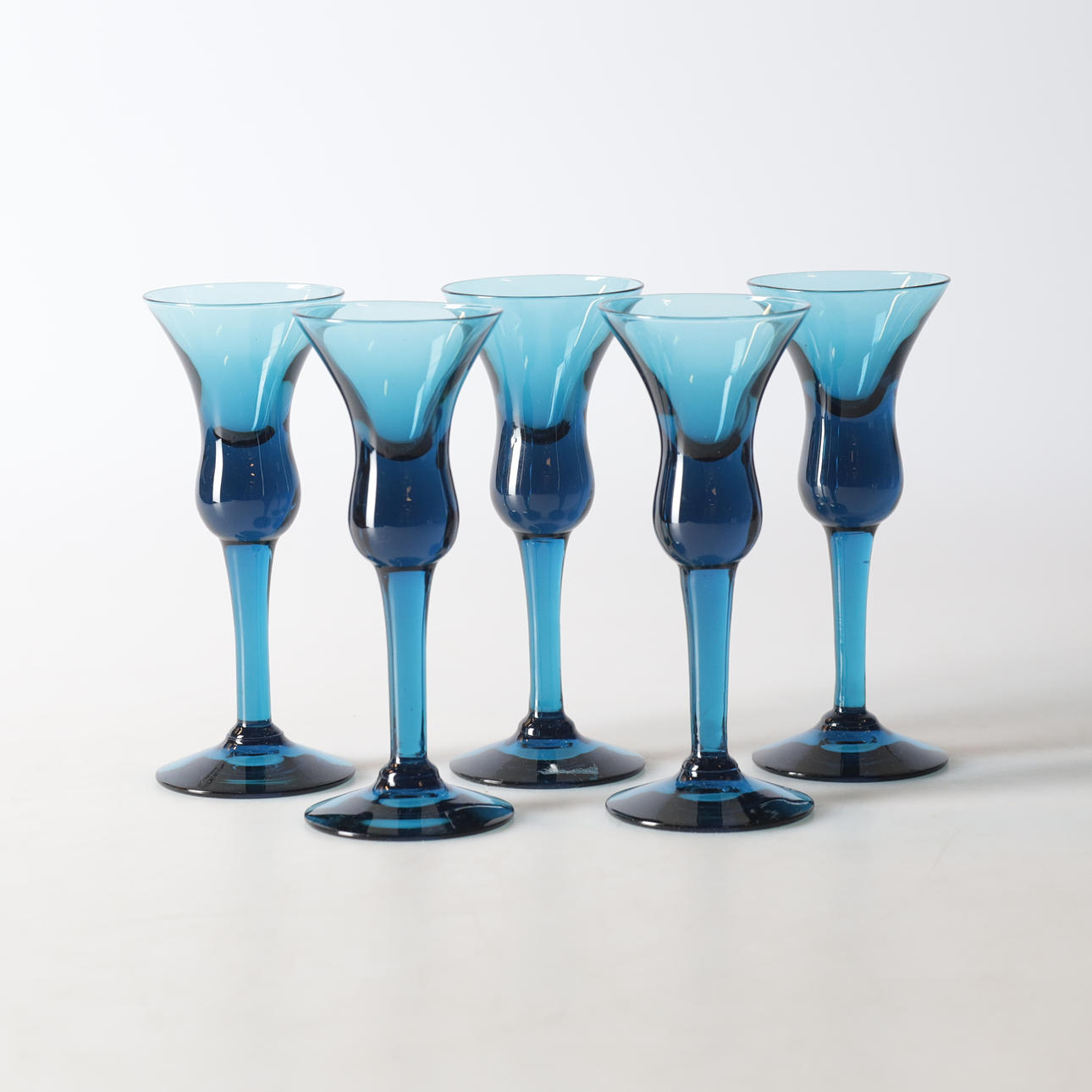 SNAPSGLAS, 5 st. Glas, Holmegaard, Danmark, 1900-tal.