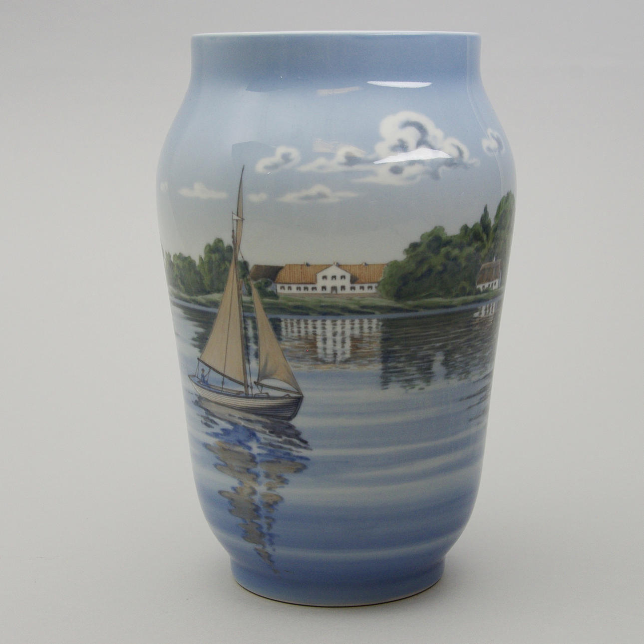 VAS, porslin, Royal Copenhagen.