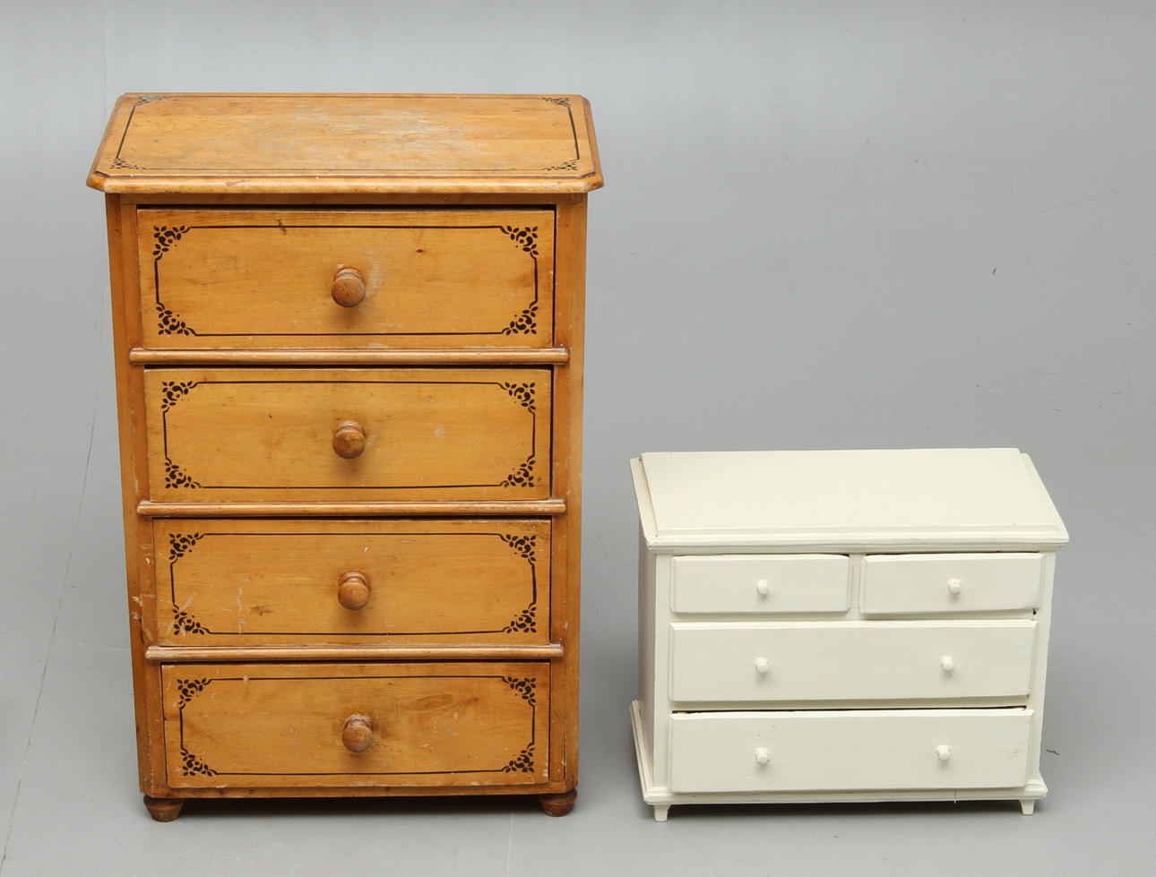 MINIATYRBYRÅAR, 2 st, 18 och 1900-tal.