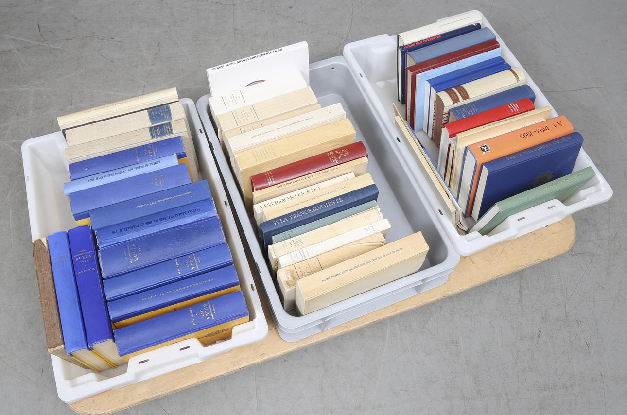 LITTERATUR, bland annat Regementshistoria.