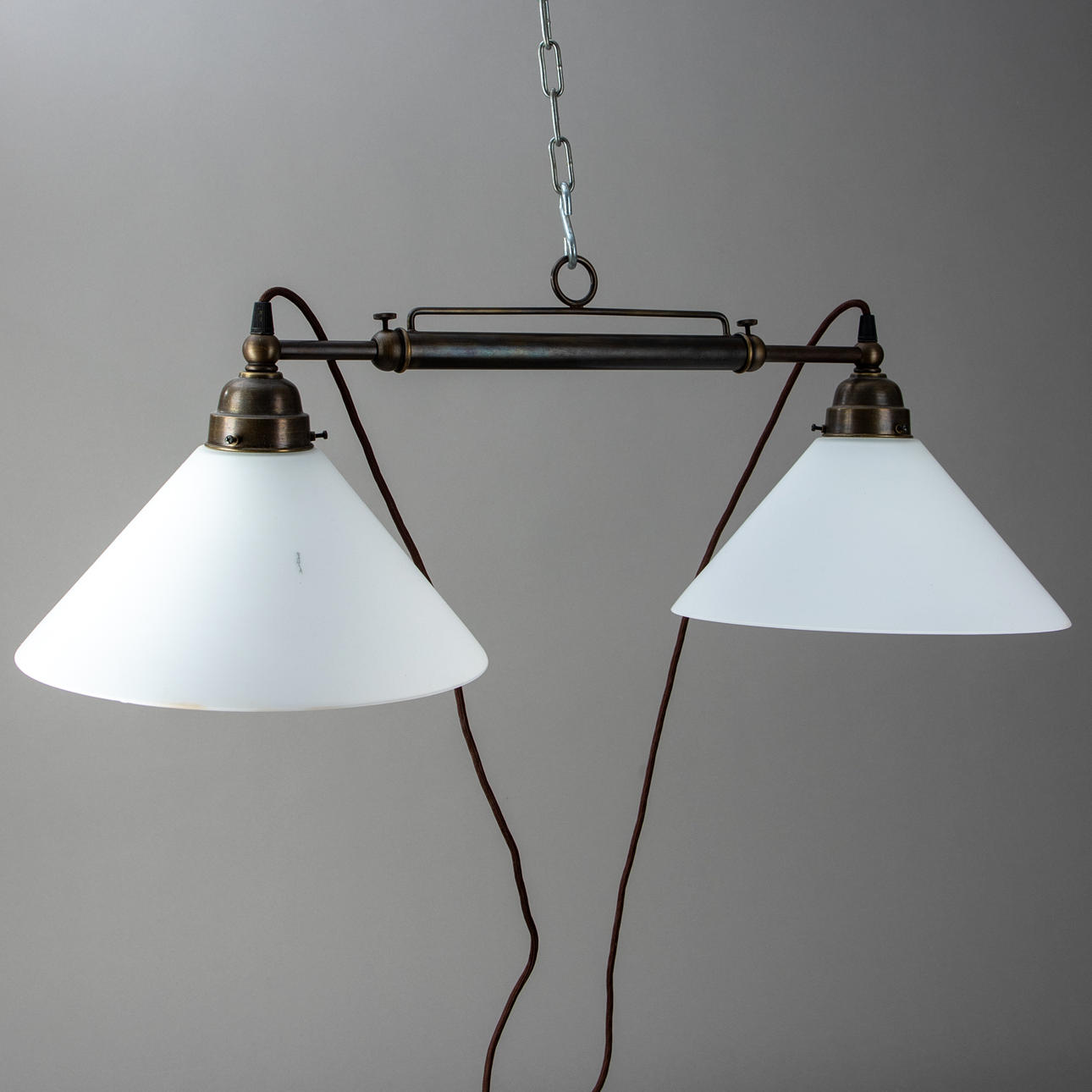 Billardtisch - Lampe, höhenverstellbar, 21. Jh.