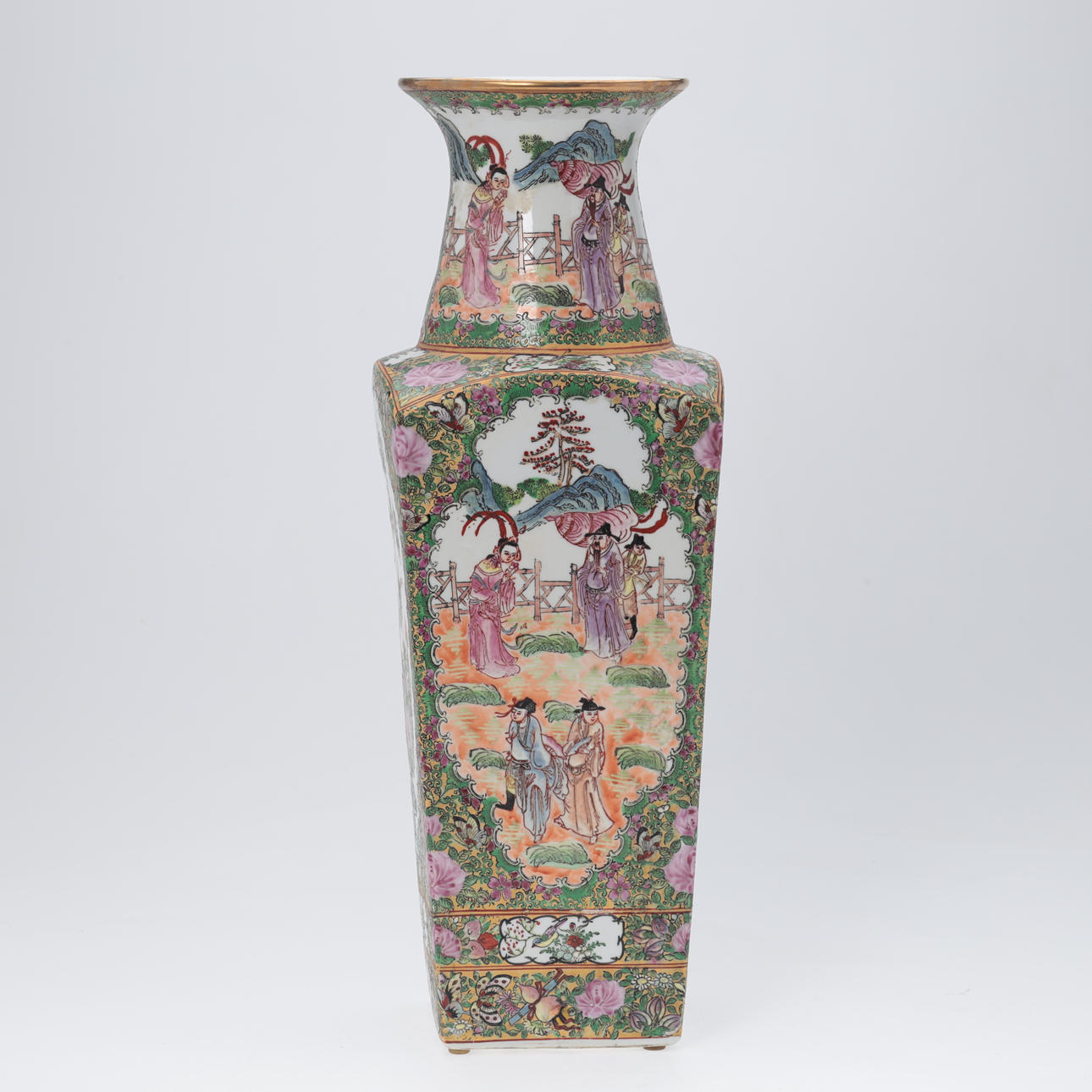 Chinese porcelain vase, Canton, China.
