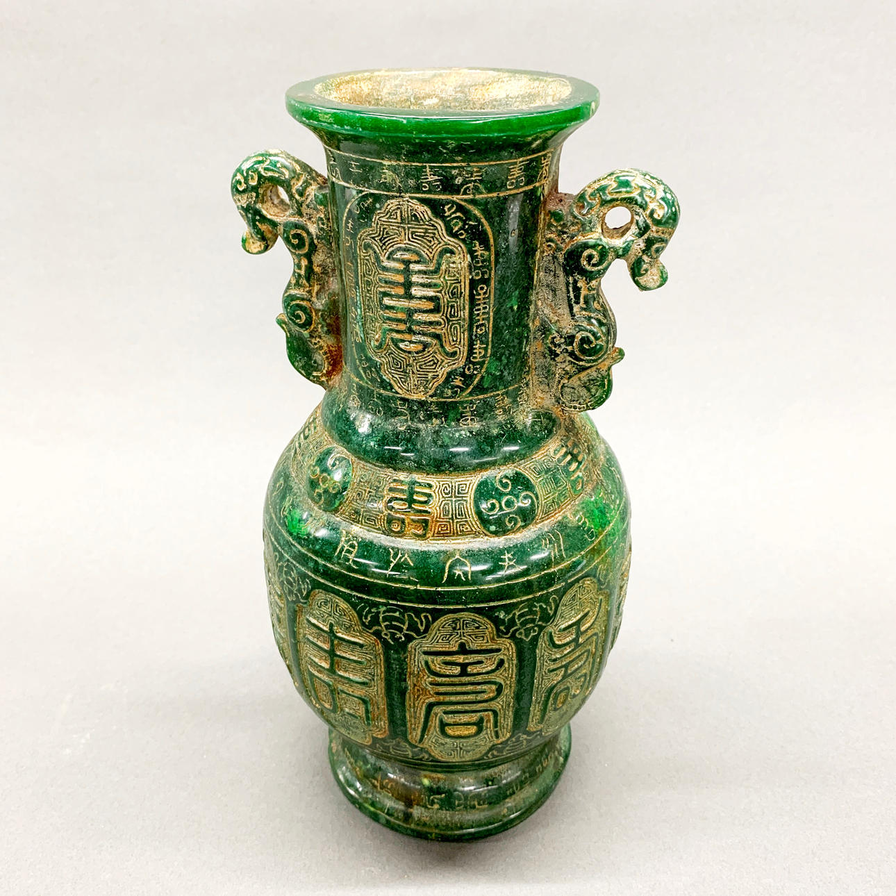 KINESISK SNIDAD STENVAS.