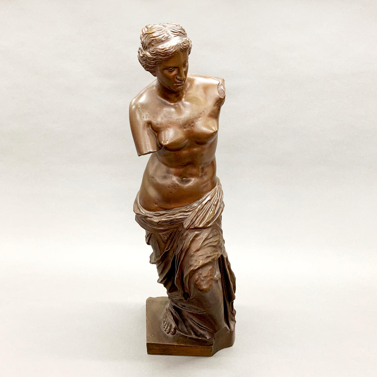 VENUS DE MILO BRONZE SCULPTURE.