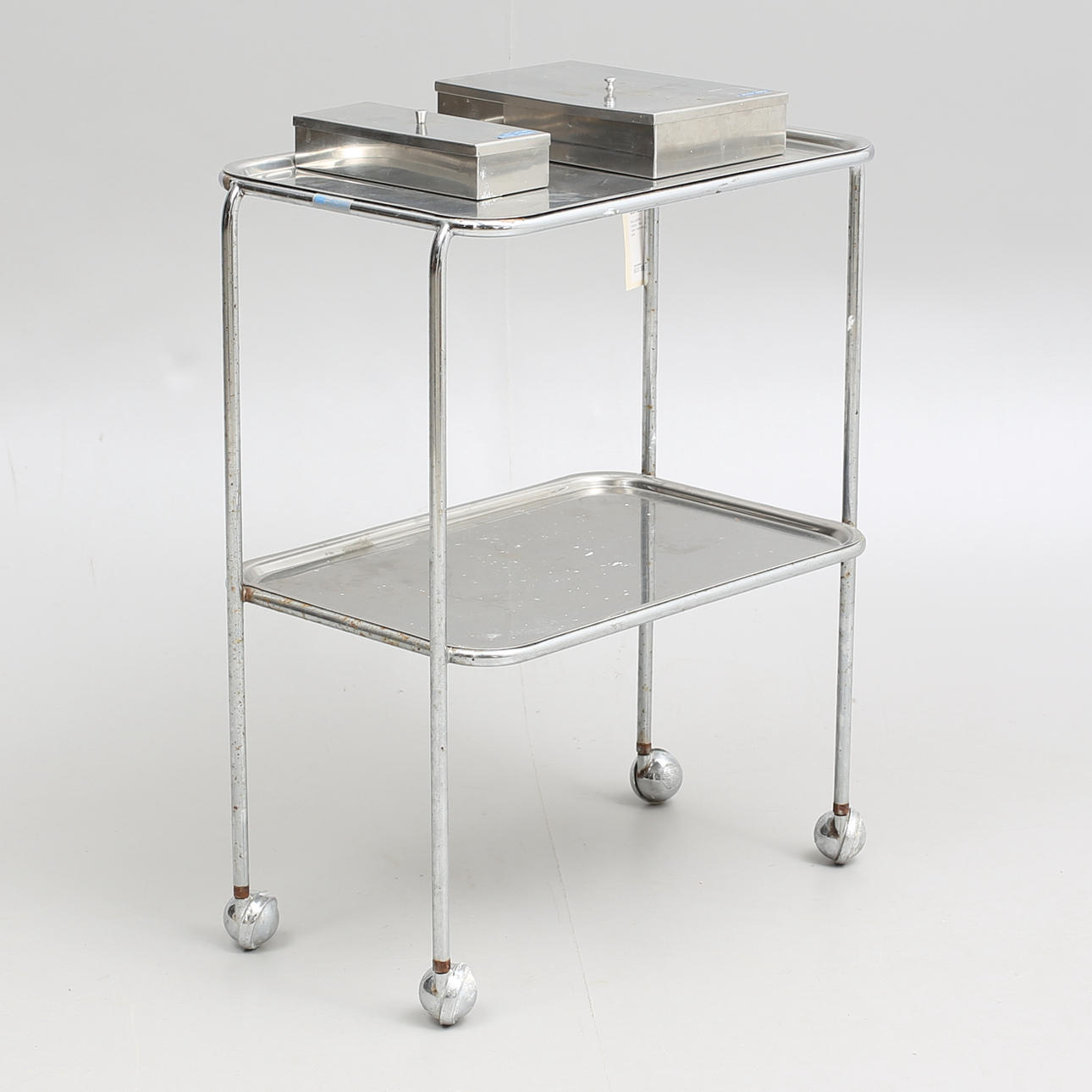 RULLBORD, samt plåtaskar, rostfritt, 1900-talets mitt/andra hälft.