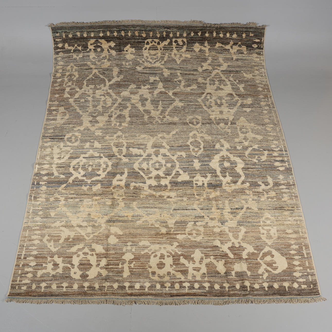 CARPET Ushak/Sultanabad 342x268cm.