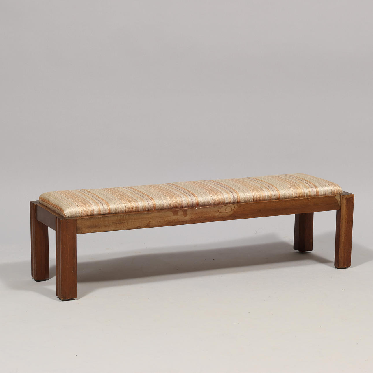 Low mahogany bench, 1900s.
