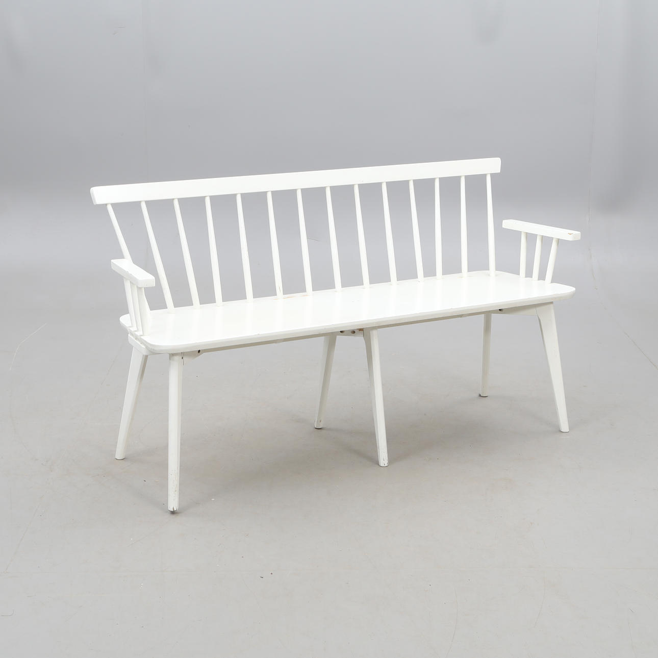 PINNSOFFA, vitmålad,"Särö", samtida.