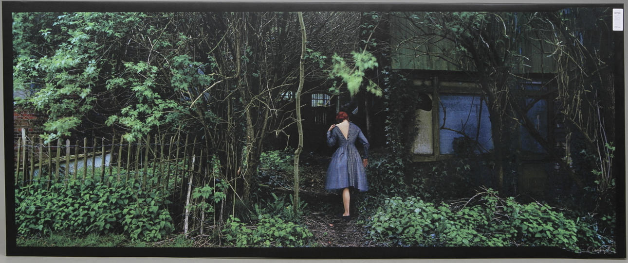 GRÜNSTEIN DENISE. Finland. "Kvinna i grönska". Screentryck på duk.