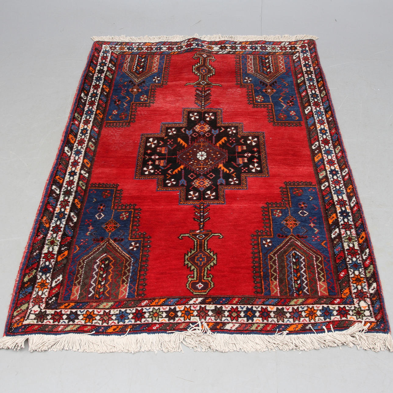 MATTA, orientalisk, ca 170 x 123 cm.