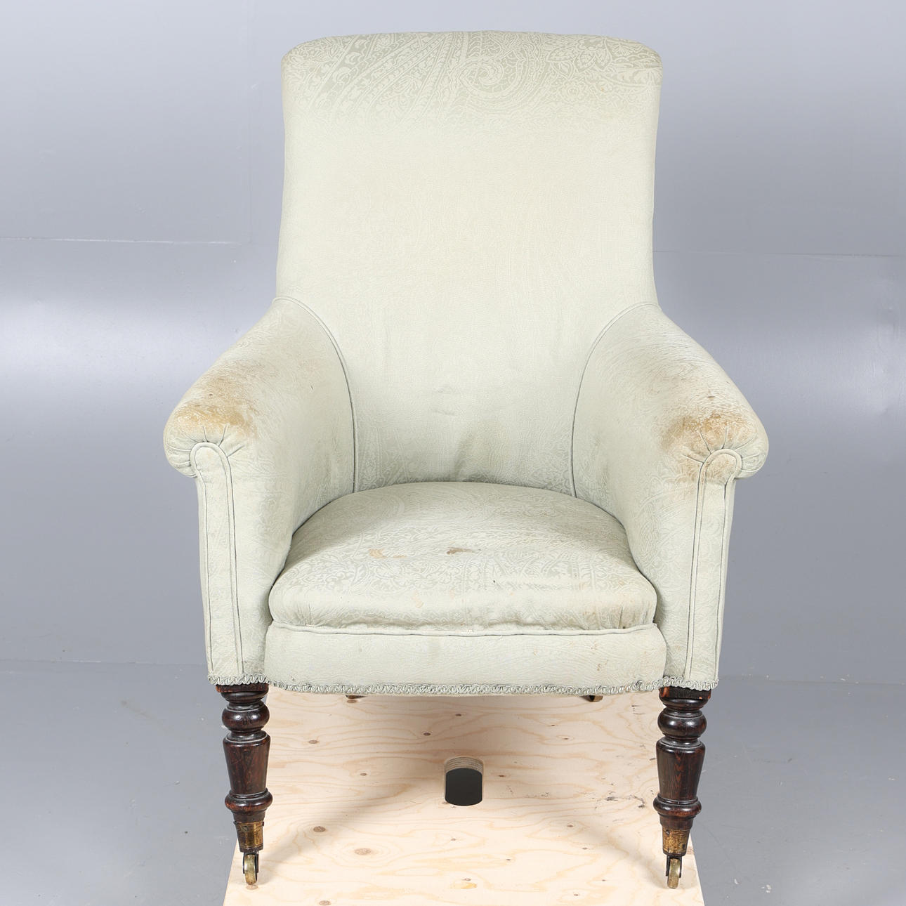 UN SILLÓN VICTORIANO.