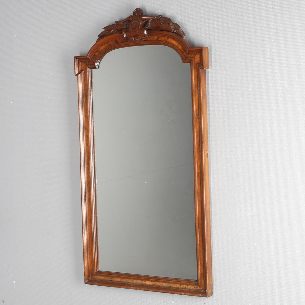 SPEGEL, med träram, 1900-tal.