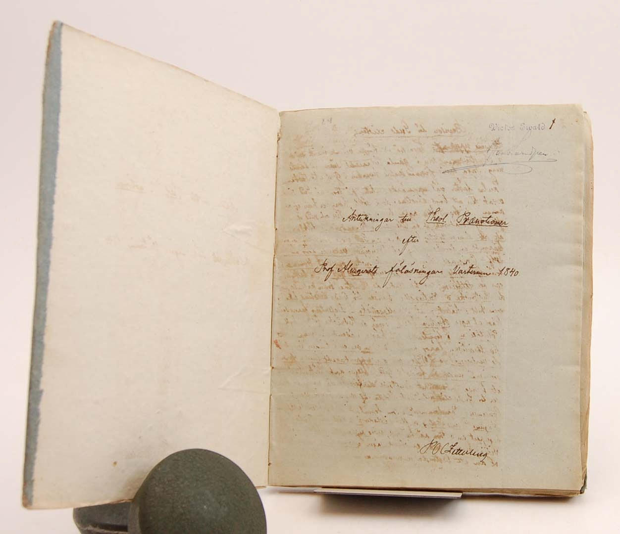 HANDSKRIFT; ANTECKNINGAR TEOLOGI. Anteckningar till Theol. Promotioner efter Prof. Almquists föreläsningar Vårtermin 1840.