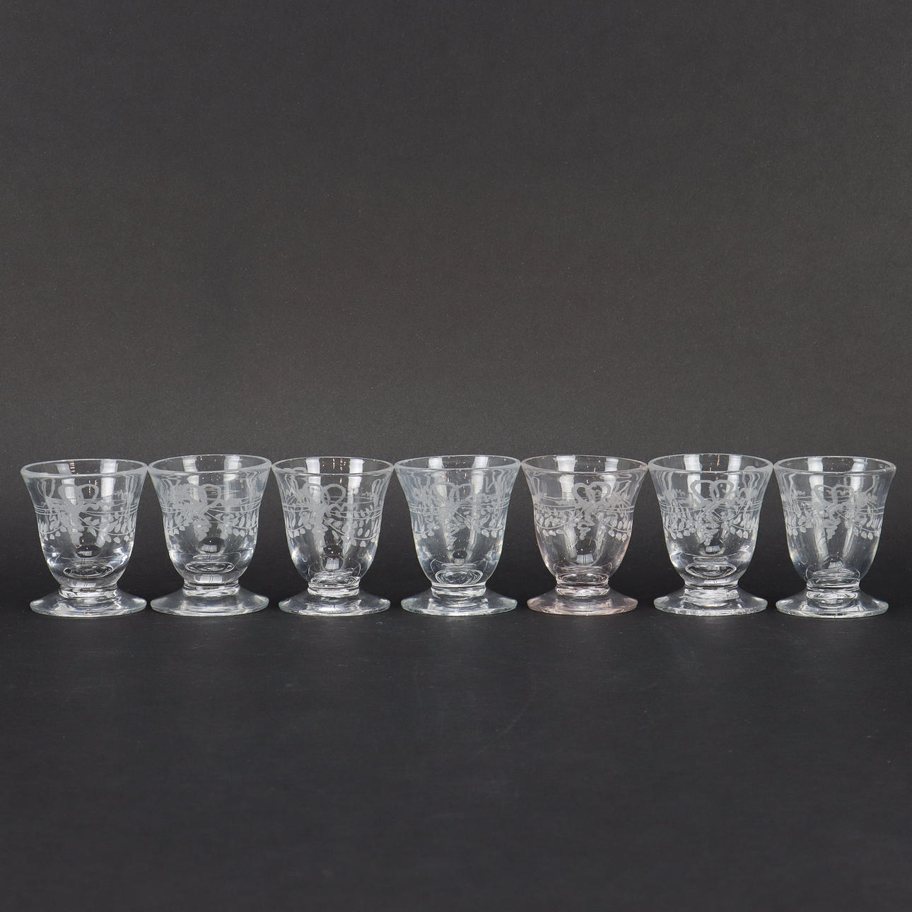 SNAPSGLAS 7 stycken Reijmyre Antik.