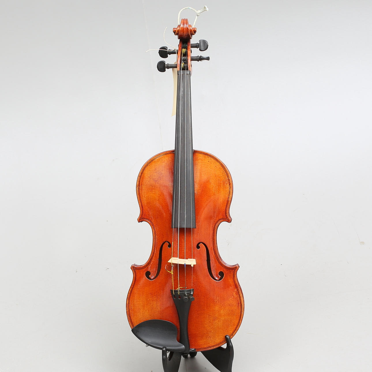 FIOL, Wilhelm Dürrschmidt, Geigen - und Lautenmacher, Markneukirchen Sa, 1966.