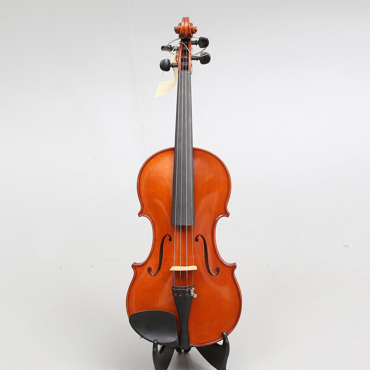 FIOL, Oskar Gütter, Geigenbauer, Markneukirchen, 1968.