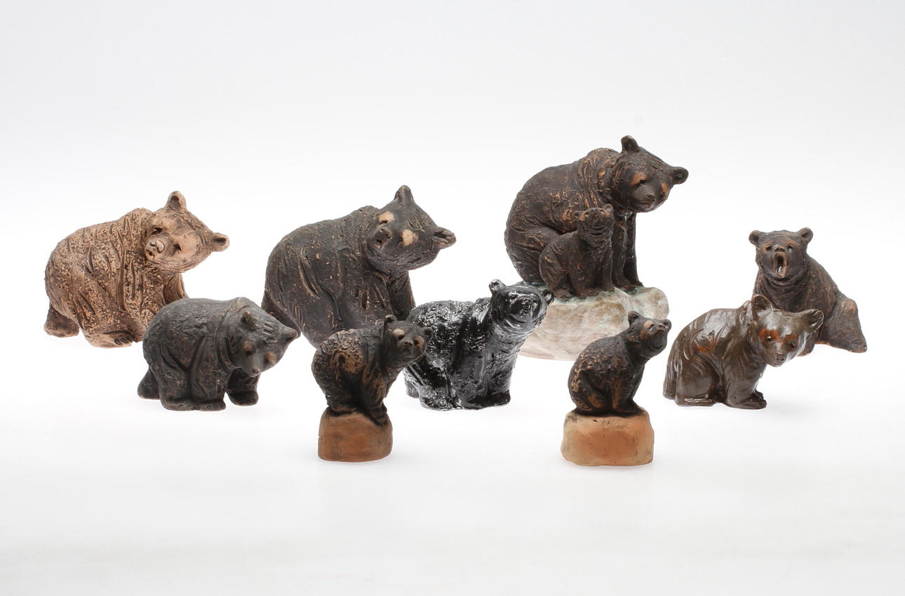 FIGURINER, 9 st, keramik. Björnar. Tilgmans.