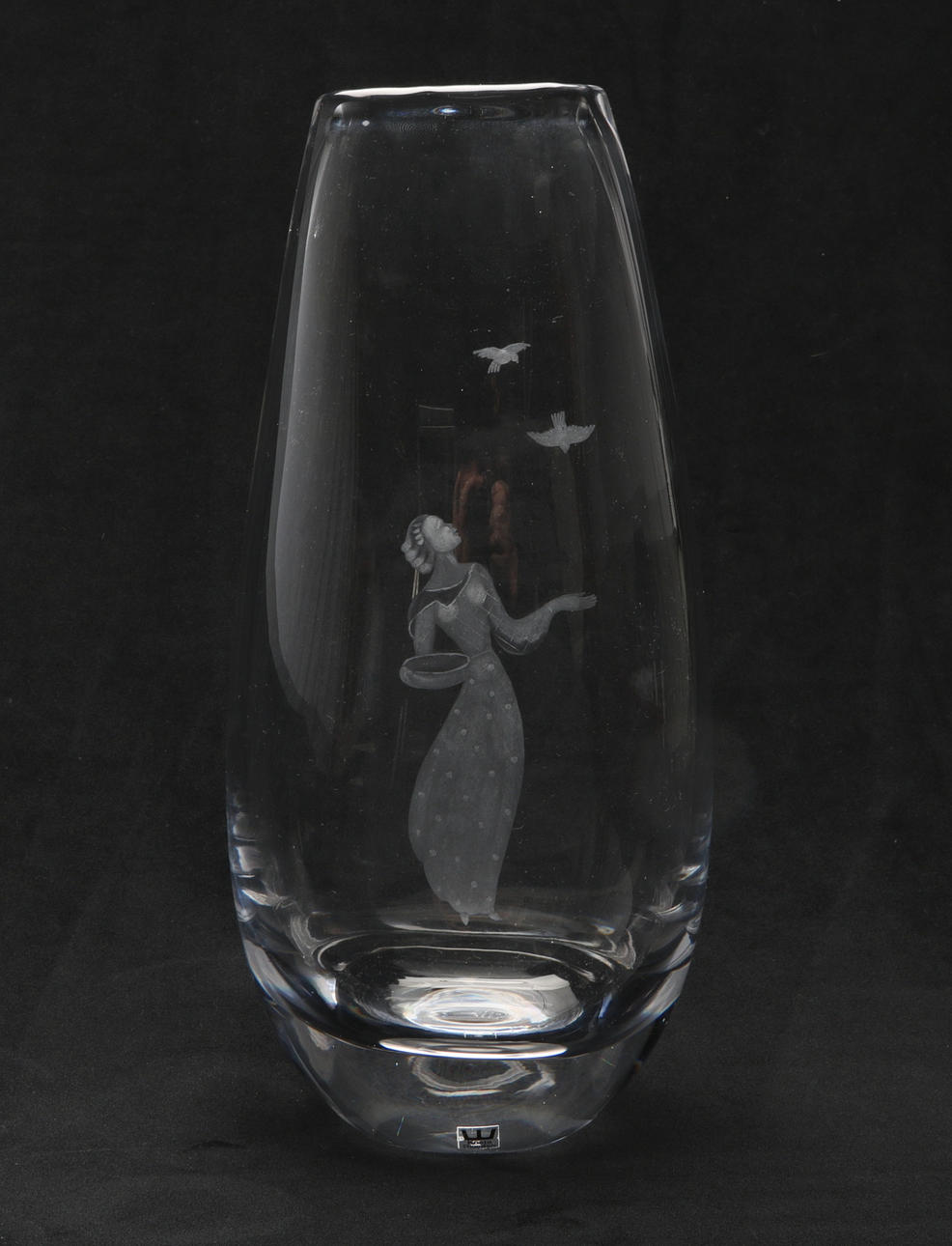 KONSTGLAS, vas, Vicke Lindstrand, Kosta, signerad.