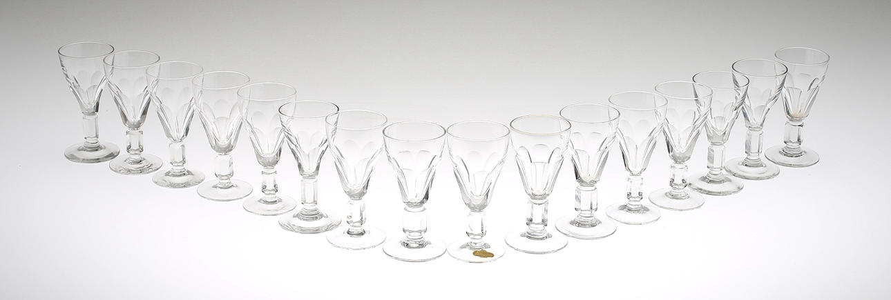 LIKÖRGLAS, 16 st, Hovmantorp, 1900-talets mitt.