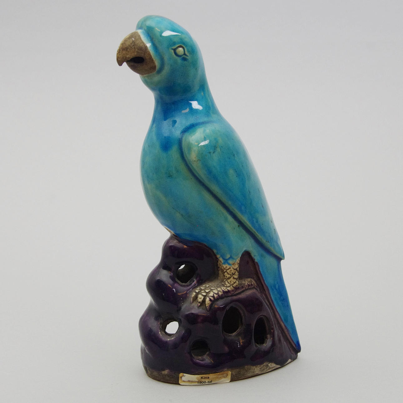 FIGURIN, keramik, papegoja, Kina, 1800-tal.