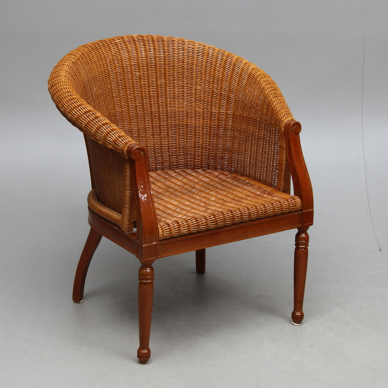 FÅTÖLJ, 1900/2000-tal.